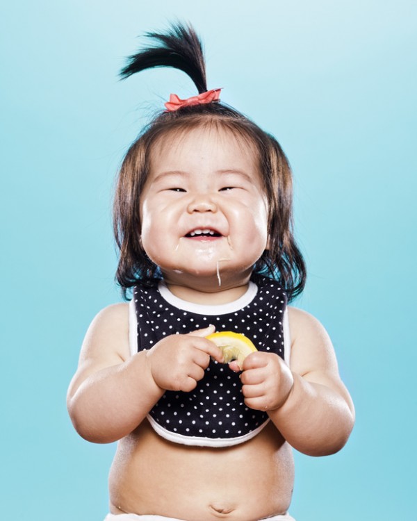 嬰兒初嚐檸檬的好笑表情10
