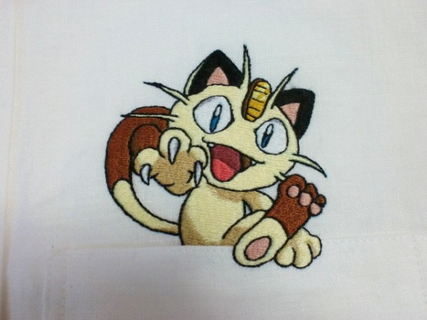 母愛限定！日本媽媽應兒子要求織了口袋裝貓咪的襯衫10
