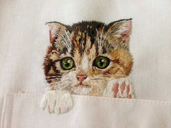 母愛限定！日本媽媽應兒子要求織了口袋裝貓咪的襯衫8