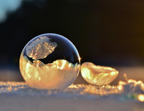 -9℃吹出的結冰泡泡是世界上短暫的美麗1